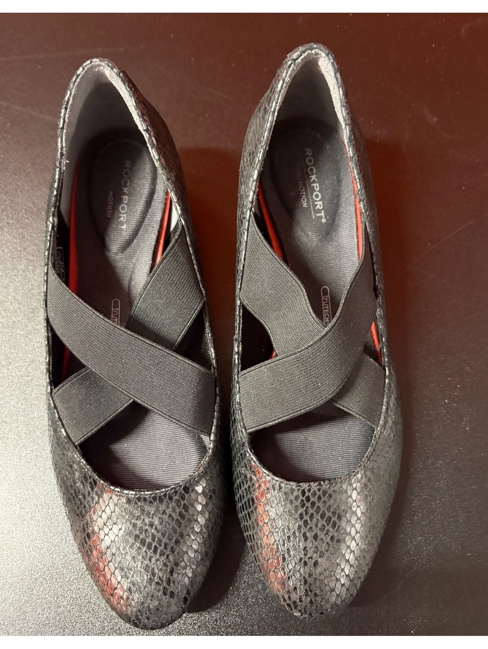Rockport Women's Black Leather Upper Slip-On Flats Size 7
